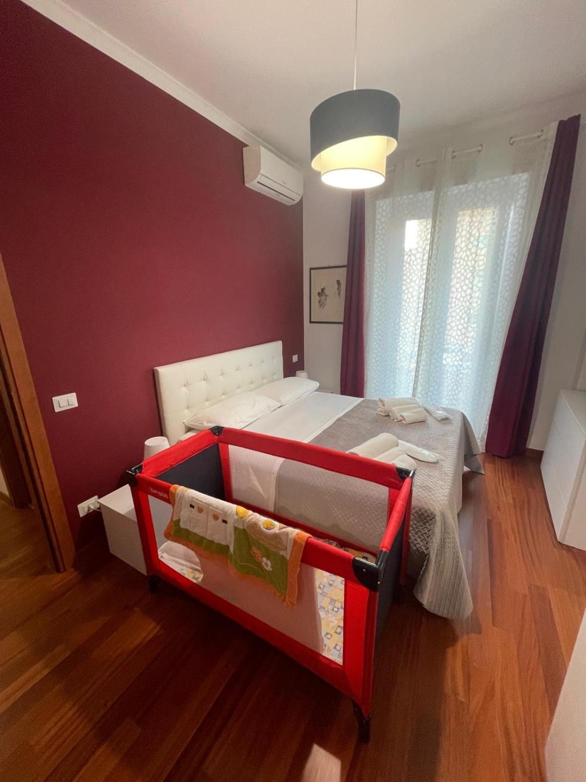 Lucens Domus Appartamento Roma Quartiere Trieste - Vicino Metro B1 - エクステリア 写真